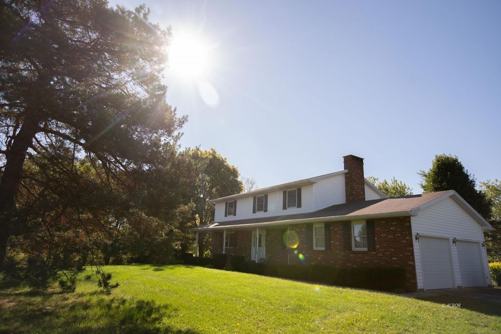 Photo of 541 Willey Rd, Delaware, OH 43015 (MLS # 2434123)
