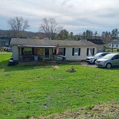 13 DEW ST, GLOUSTER, OH 45732 - Image d18ad7e27657e0fda573d8a5bae23ae8/66585266