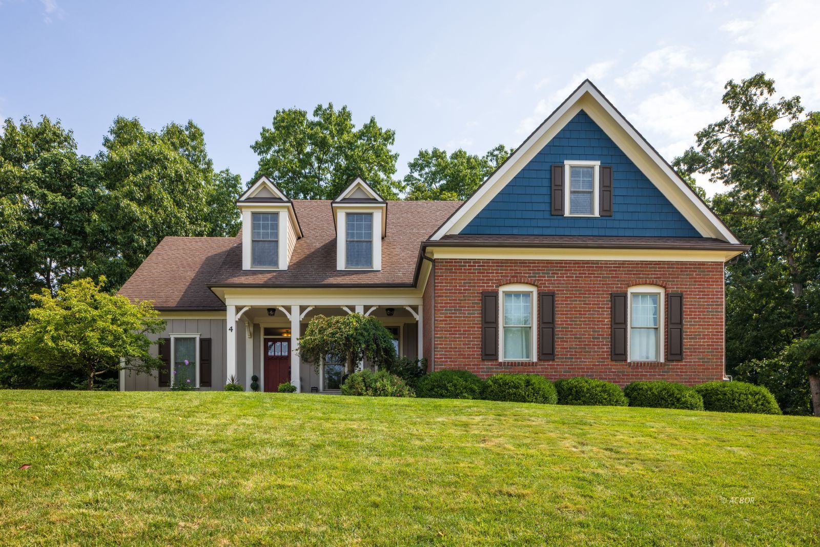 4 Maple Grove Way