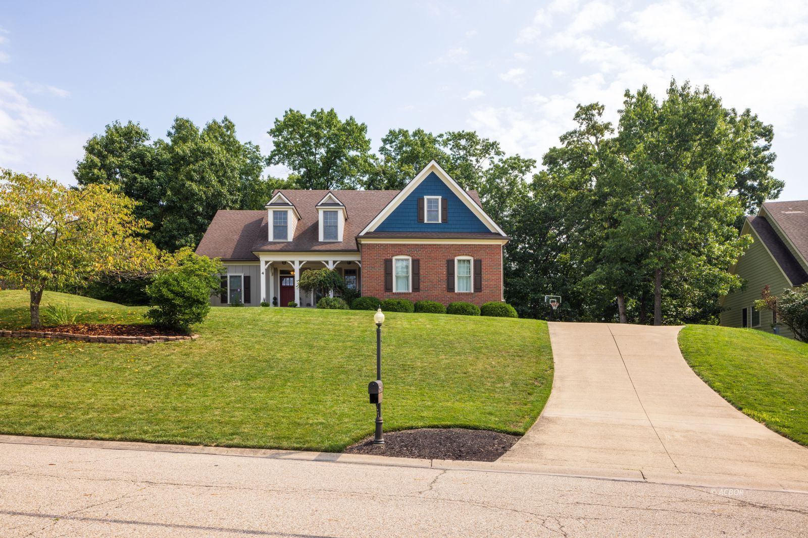 4 Maple Grove Way