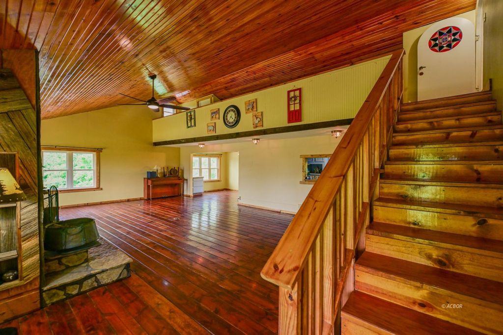 Photo of 16525 Hooper Ridge Rd, Amesville, OH 45711 (MLS # 2434872)