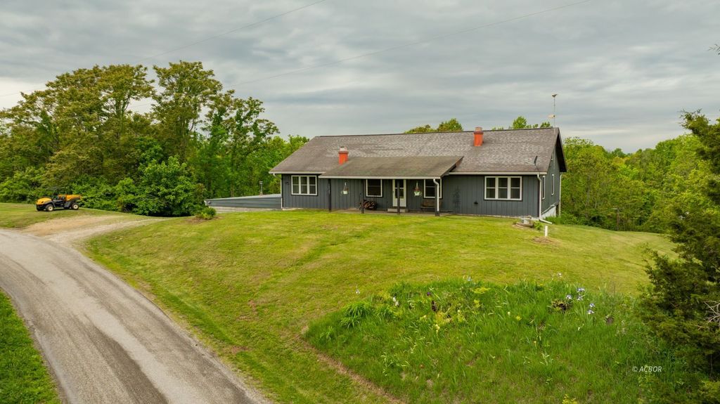 Photo of 16525 Hooper Ridge Rd, Amesville, OH 45711 (MLS # 2434872)