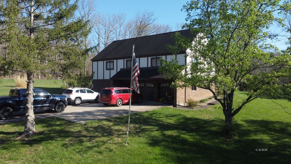 Photo of 239 Fairfield Church Rd Rd, Gallipolis, OH 45631 (MLS # 2434336)