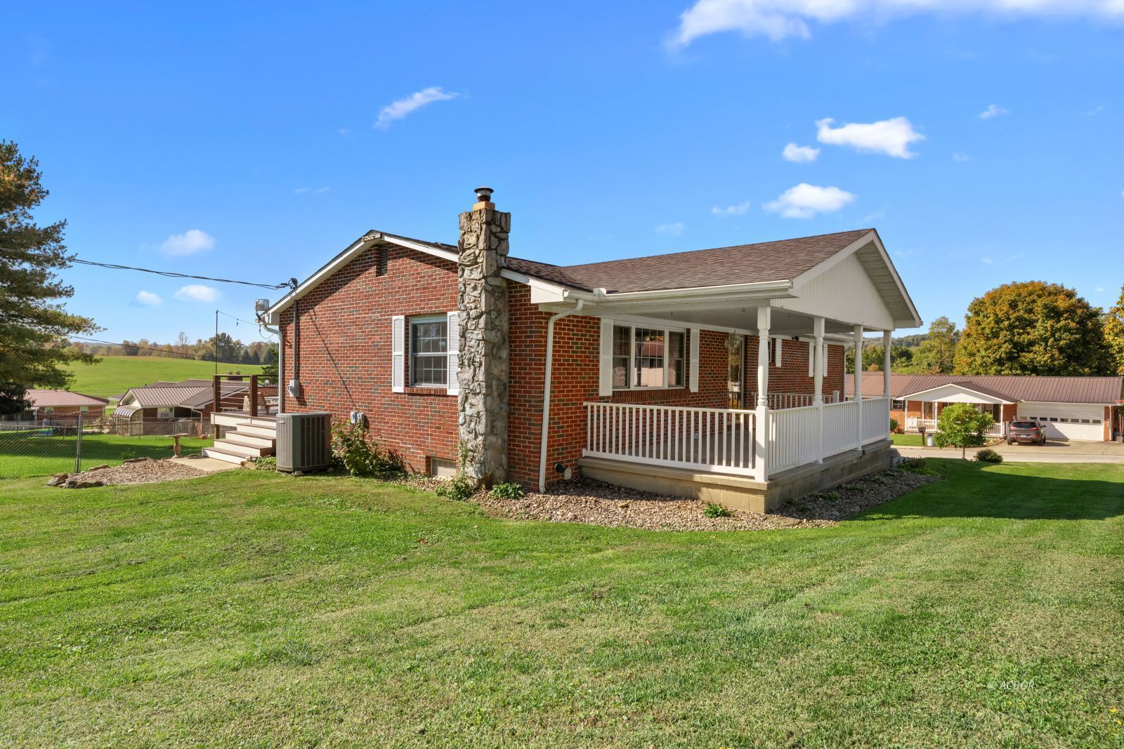 108 Deenie Dr