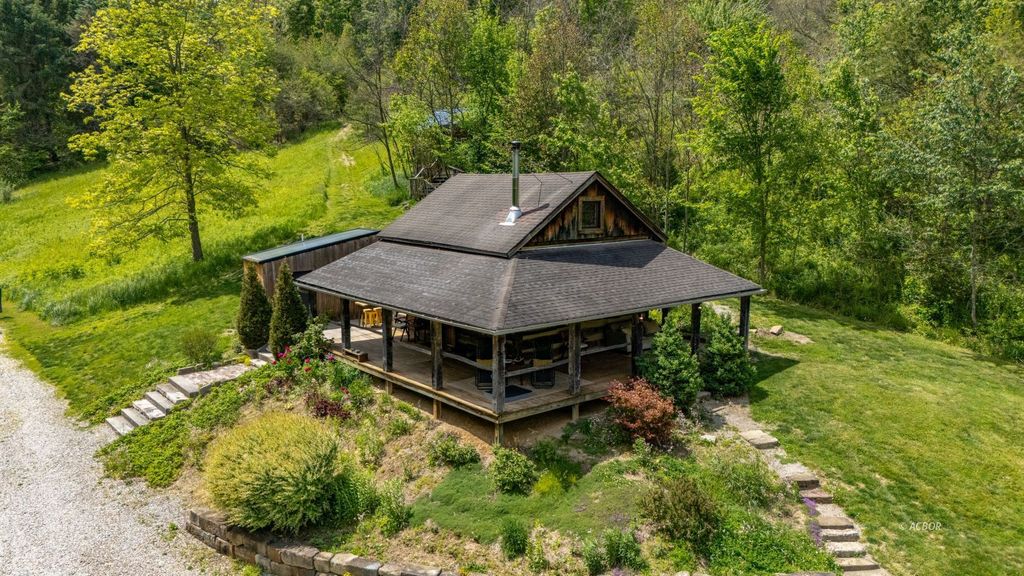 Photo of 15091 Purdum Rd, Logan, OH 43138 (MLS # 2434980)