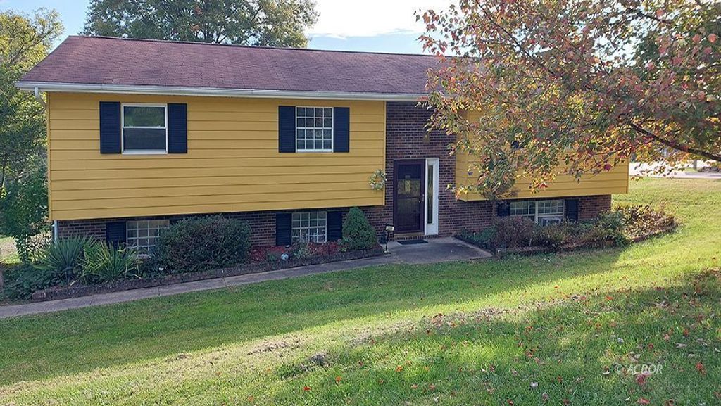 Photo of 255 Estates Dr, Athens, OH 45701 (MLS # 2434097)