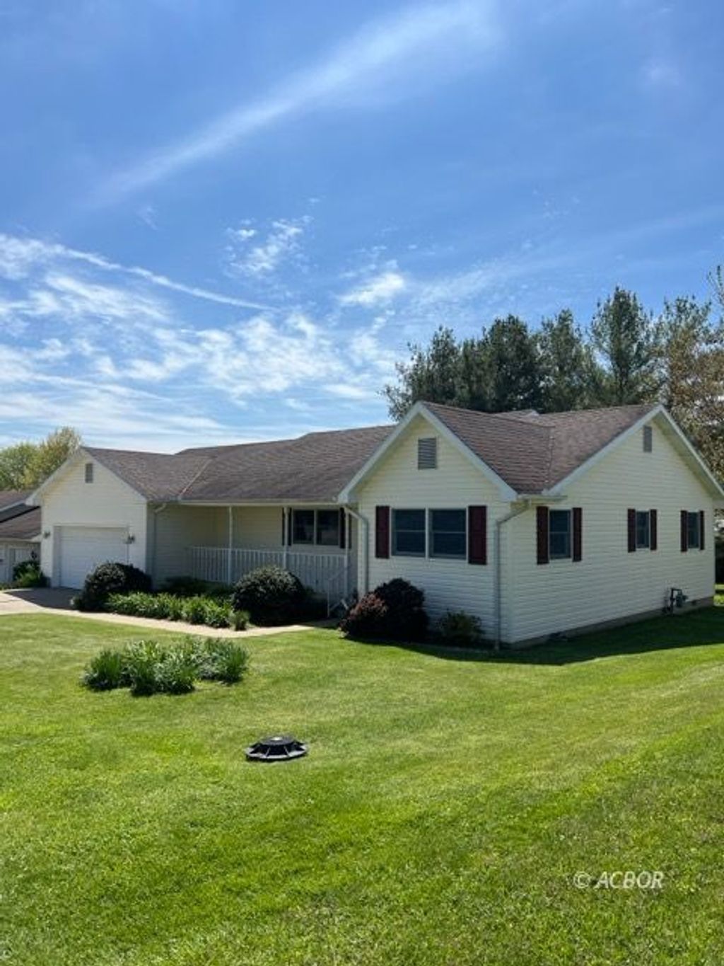 Photo of 560 Jason St, Wellston, OH 45692 (MLS # 2434242)