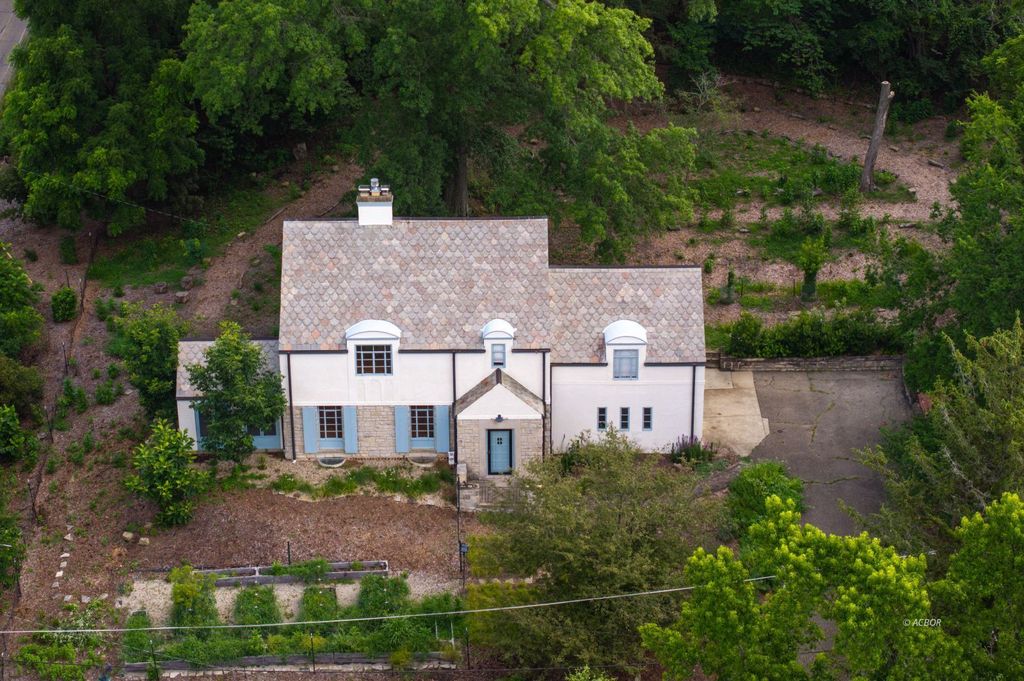 Photo of 1 Northwood Dr, Athens, OH 45701 (MLS # 2434575)