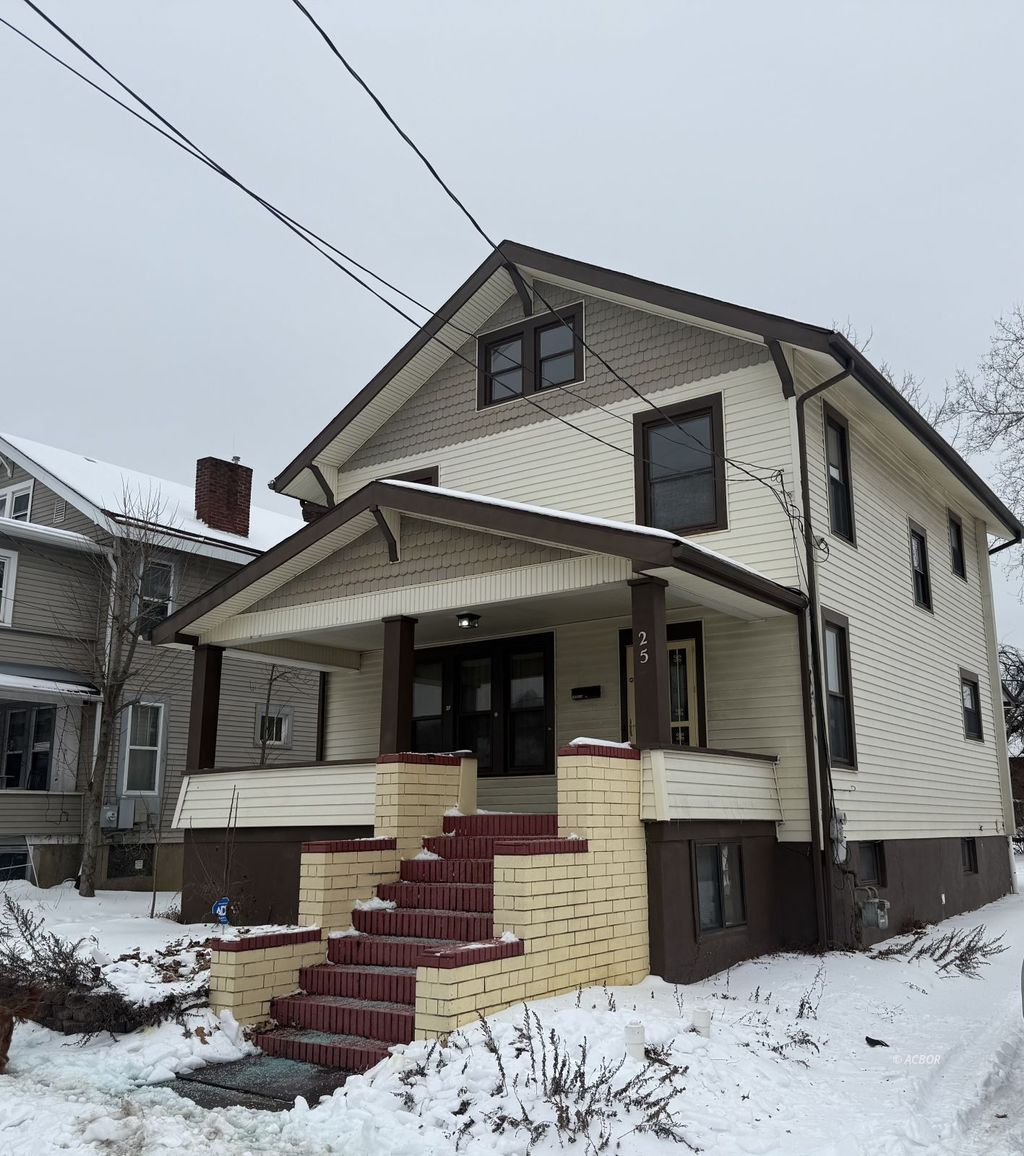 Photo of 25 Elliot St, Athens, OH 45701 (MLS # 2434489)