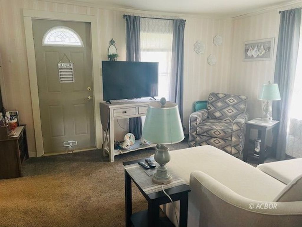 Photo of 920 Charles St, Logan, OH 43138 (MLS # 2434827)