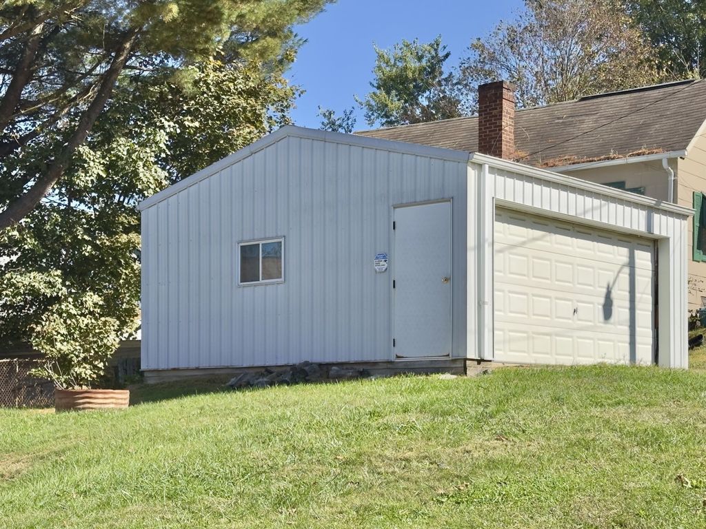 Photo of 142 Church St, Corning, OH 43730 (MLS # 2434082)