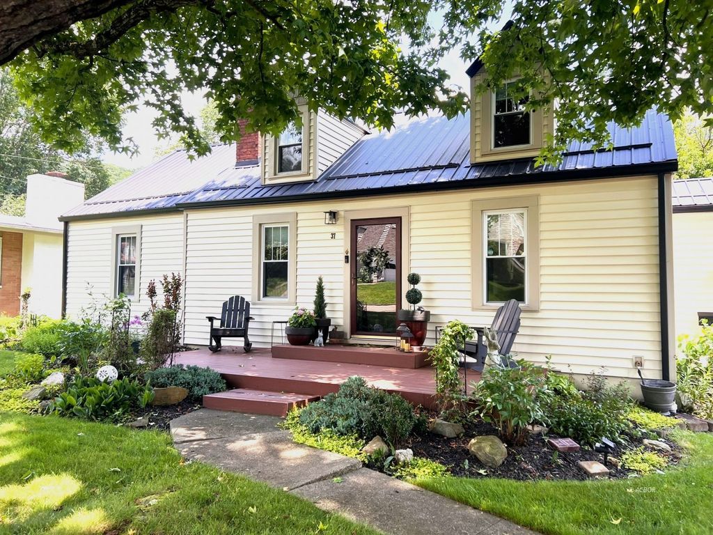 Photo of 37 Euclid Dr, Athens, OH 45701 (MLS # 2433404)