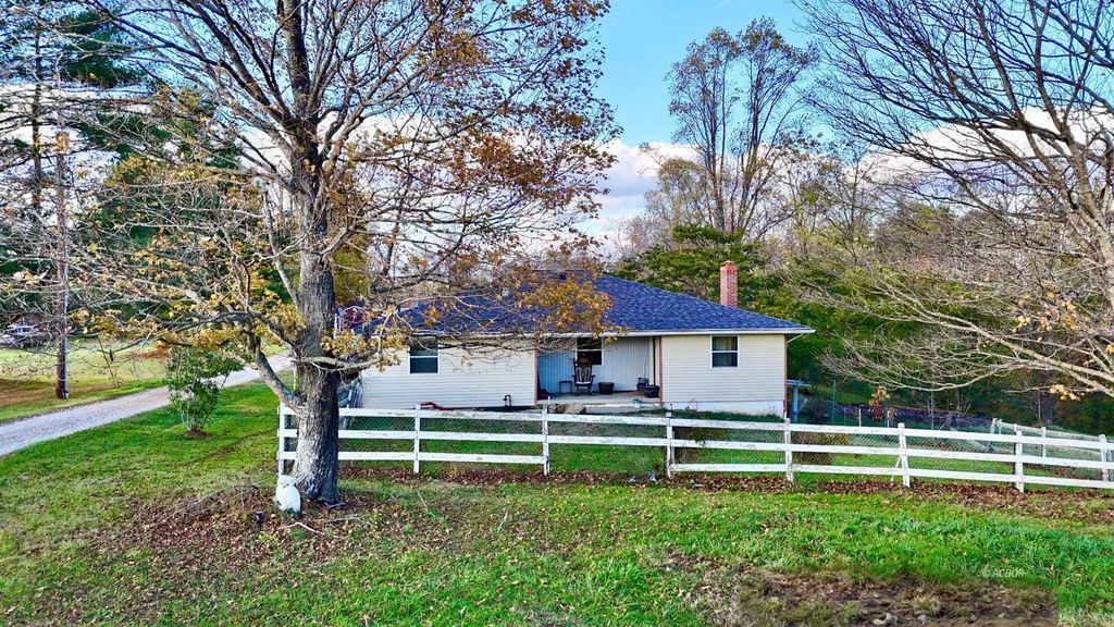 Photo of 966 State Route 555, Little Hocking, OH 45742 (MLS # 2434146)