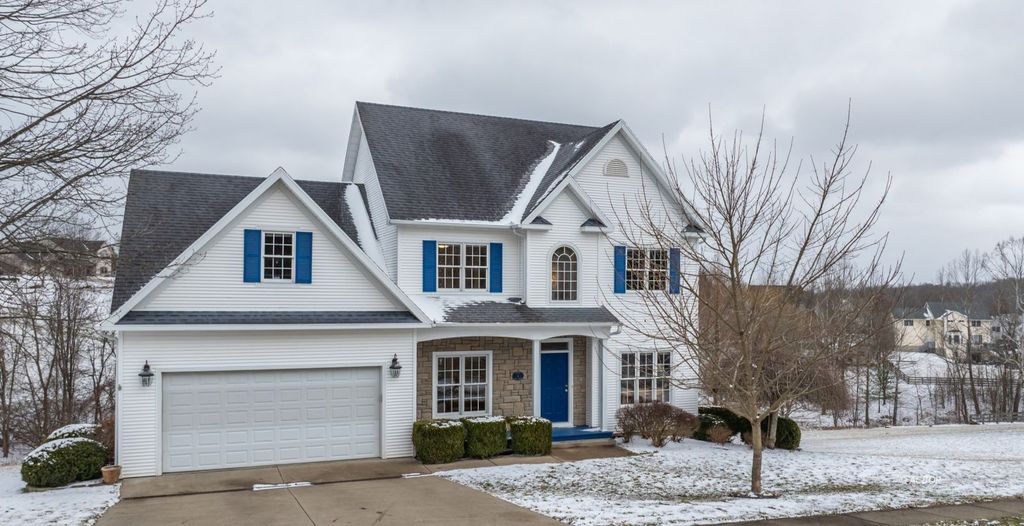 Photo of 4 Dove Dr, Athens, OH 45701 (MLS # 2434551)