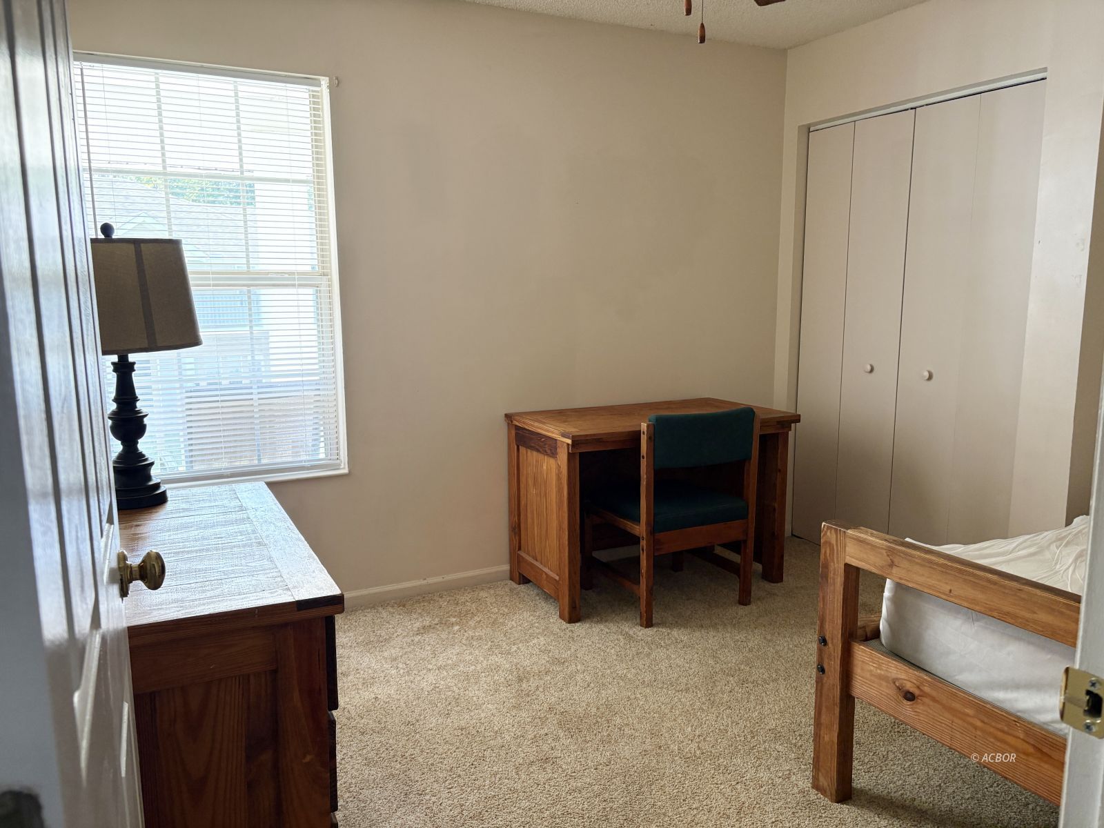 15 S Shafer St 204