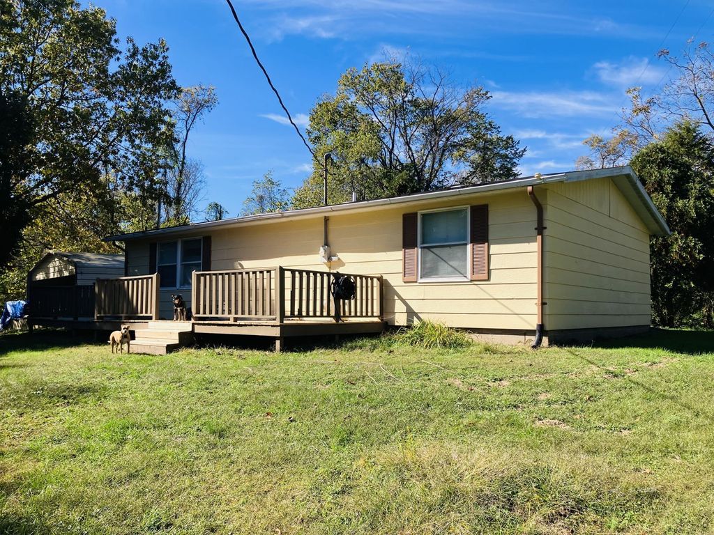 Photo of 39510 Gold Ridge Rd, Pomeroy, OH 45769 (MLS # 2434103)