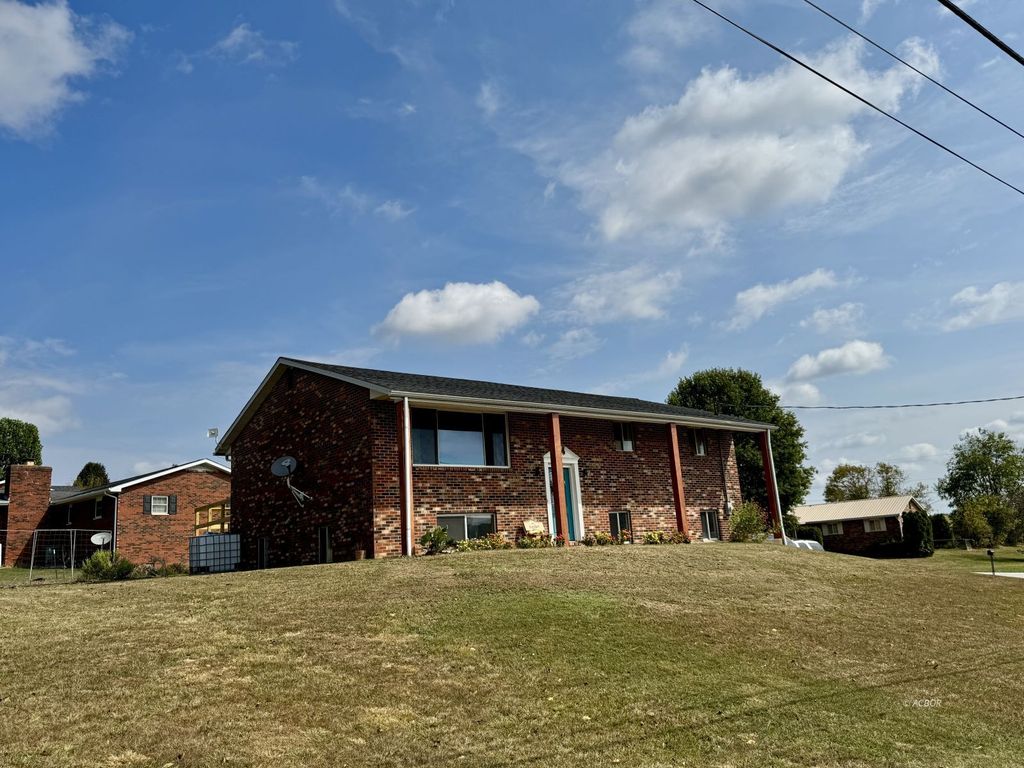 Photo of 19 Kristi Drive Dr, Bidwell, OH 45614 (MLS # 2434003)