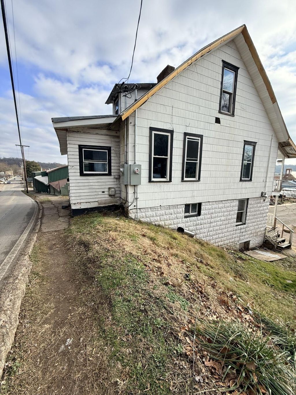 Photo of 507 Mill St, Middleport, OH 45760 (MLS # 2434577)