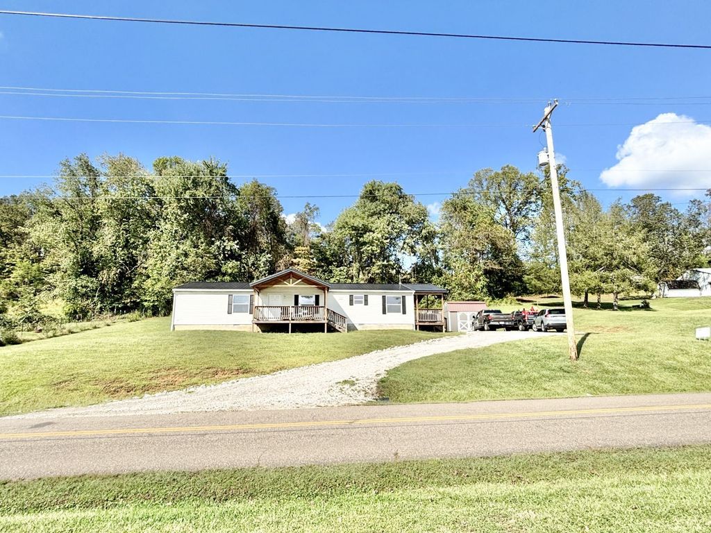 Photo of 47592 Yellowbush Rd, Racine, OH 45771 (MLS # 2434020)