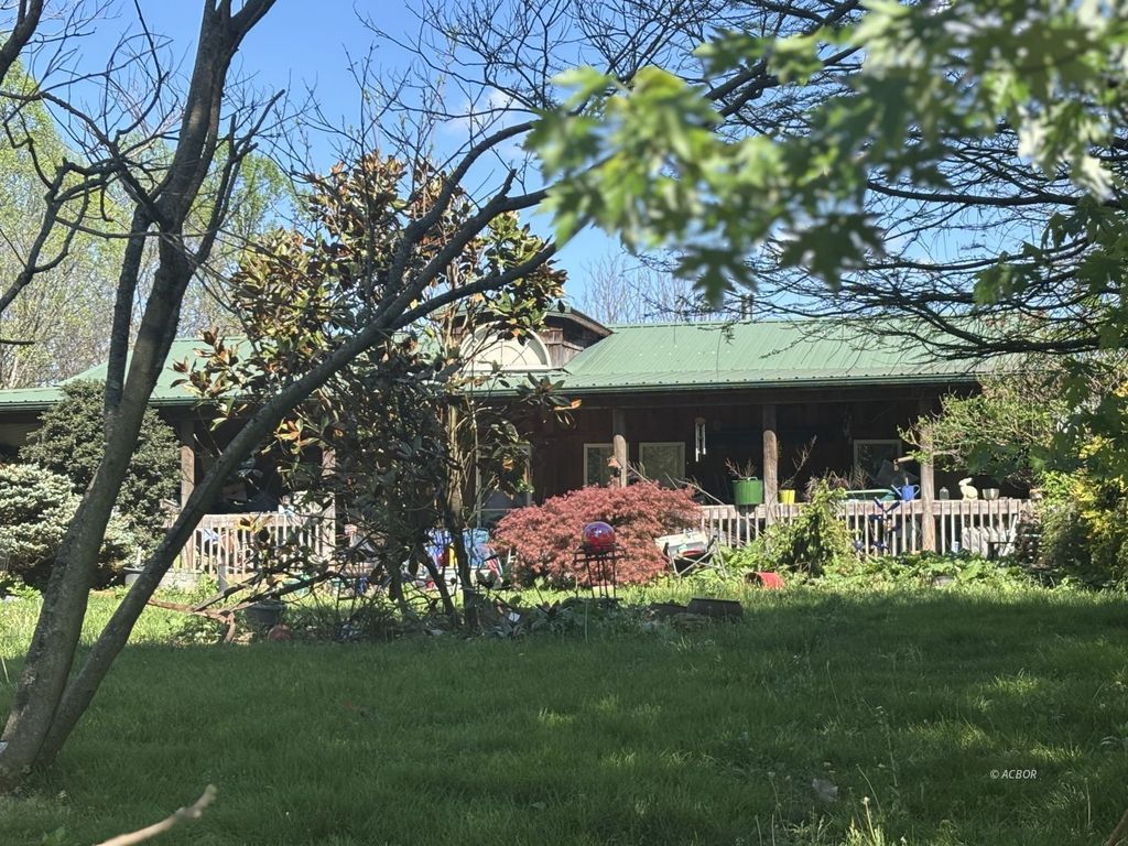 Photo of 24215 Sheets McCoy rd RD, New Plymouth, OH 45654 (MLS # 2434961)