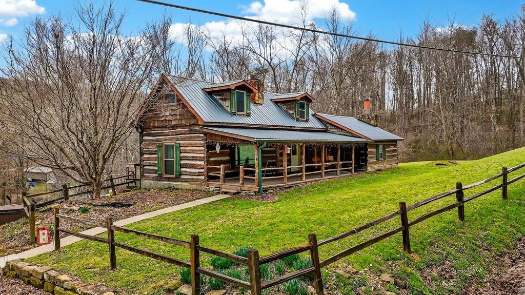 Photo of 13706 Old McArthur Rd, Logan, OH 43138 (MLS # 2434727)