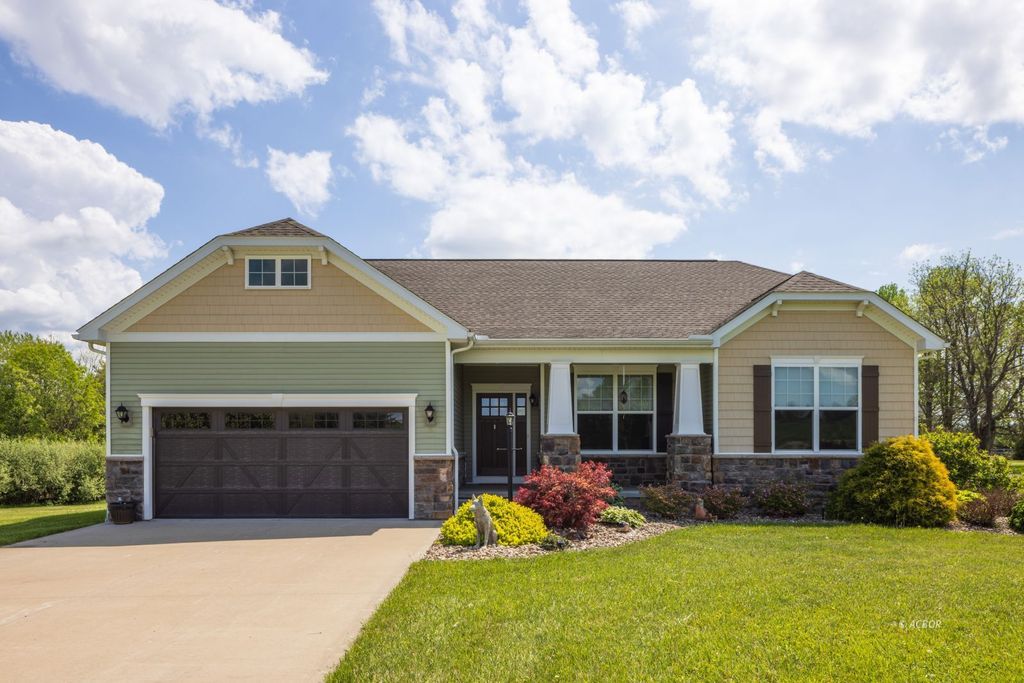 Photo of 3028 Canterbury Ct, Albany, OH 45710 (MLS # 2434897)