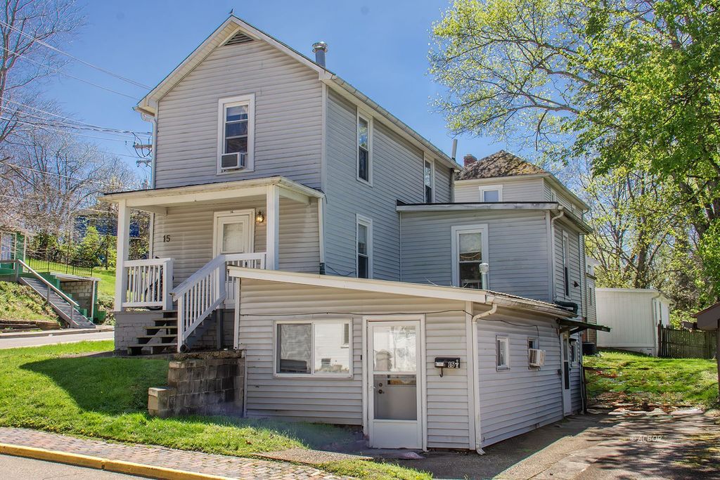 Photo of 15/151/2 Clark St, Athens, OH 45701 (MLS # 2434820)