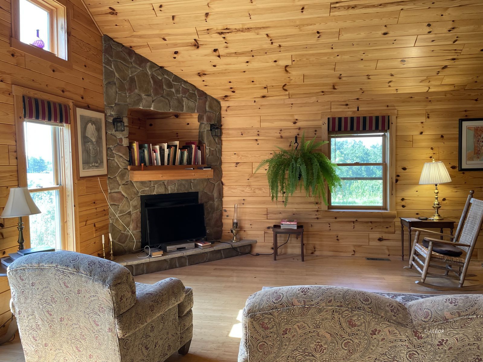 10100 Dowler Ridge Rd