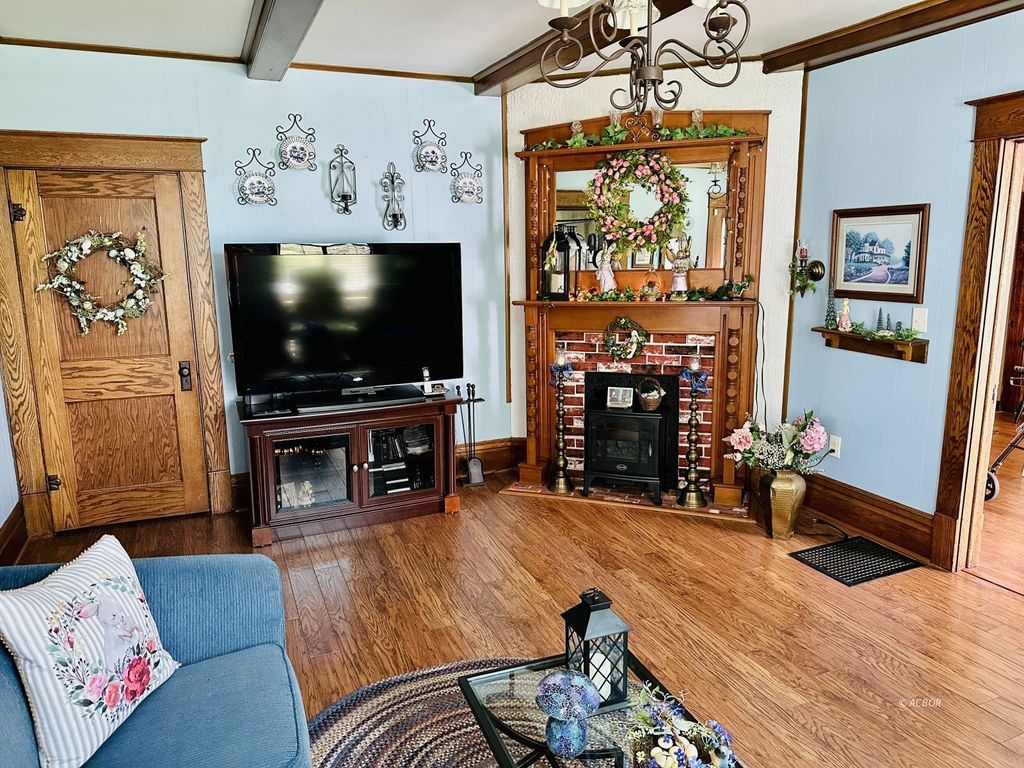 Photo of 408 6th St, Racine, OH 45771 (MLS # 2434804)