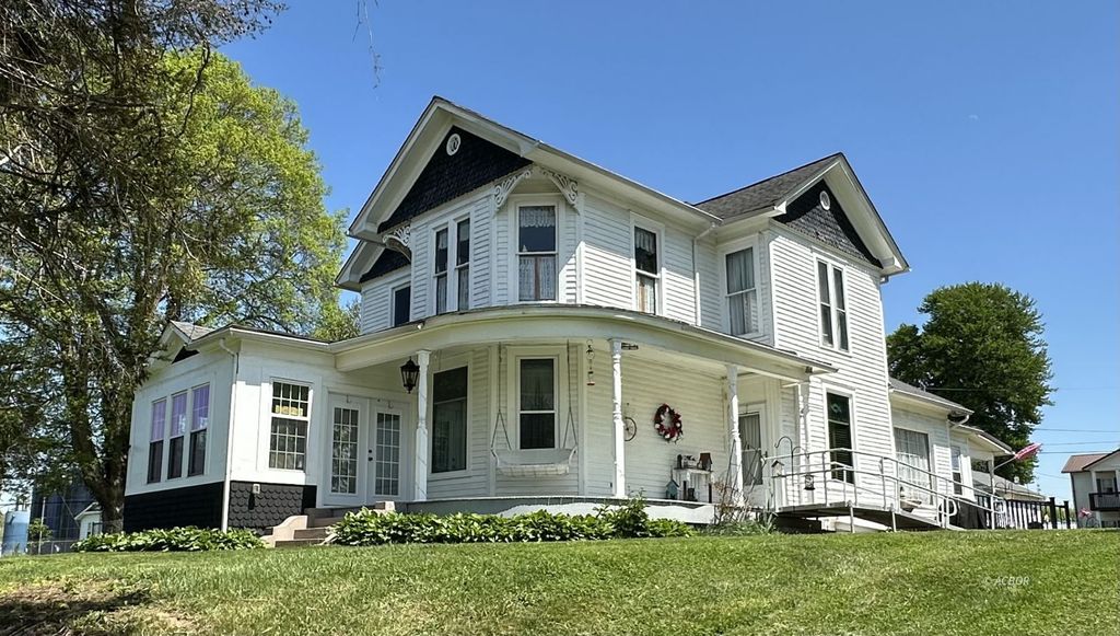 Photo of 408 6th St, Racine, OH 45771 (MLS # 2434804)