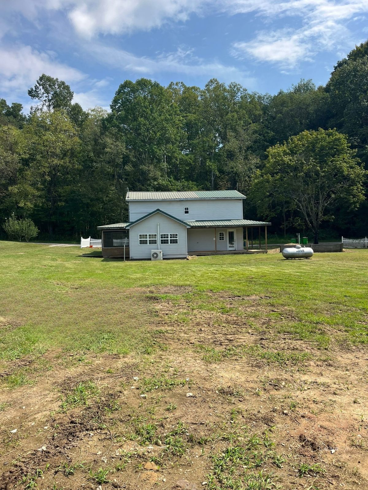 1005 Pearl Wood