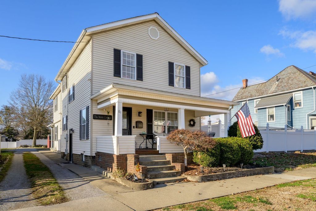 Photo of 81 Locust St, Gallipolis, OH 45631 (MLS # 2434344)