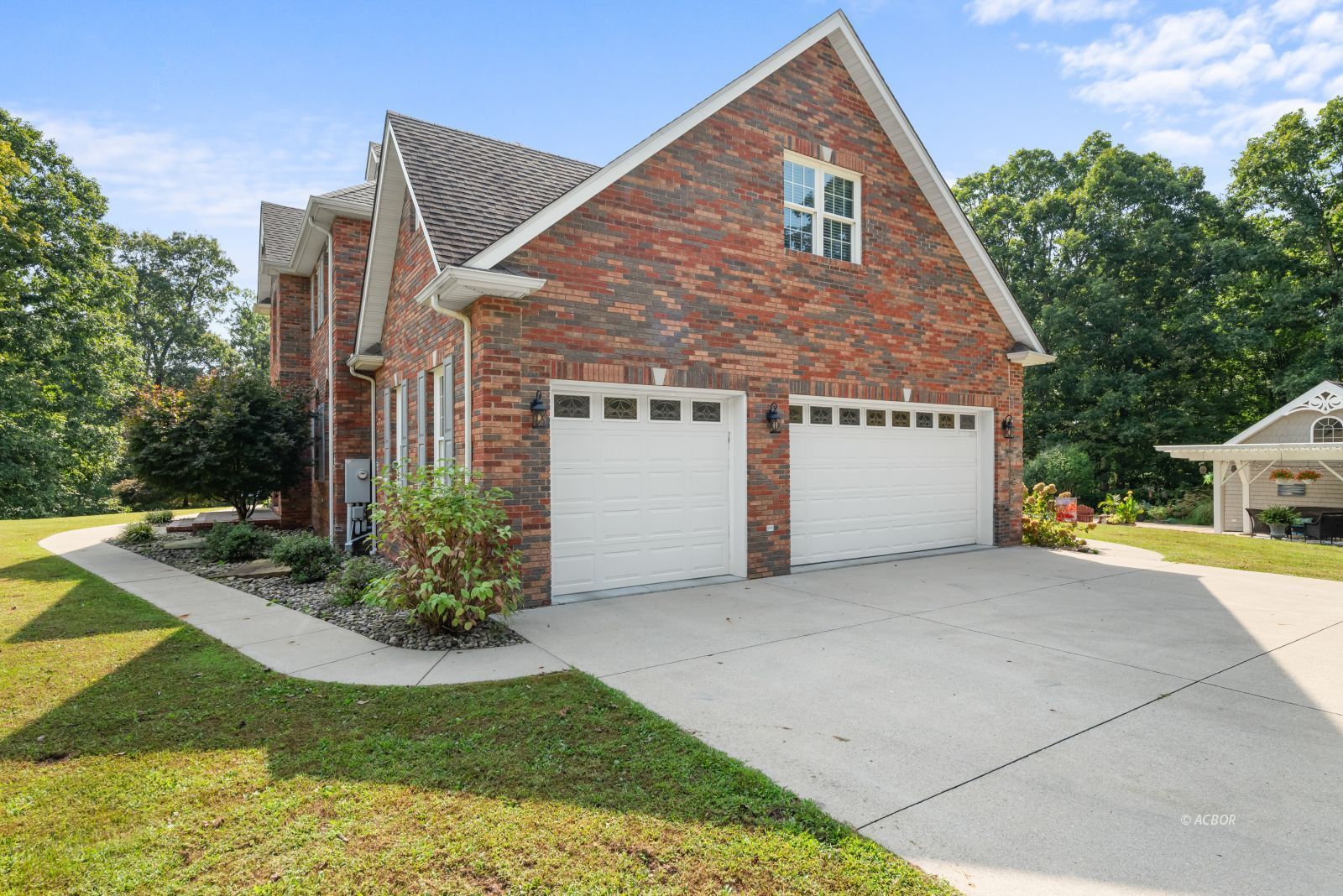 464 Oak Ridge Dr