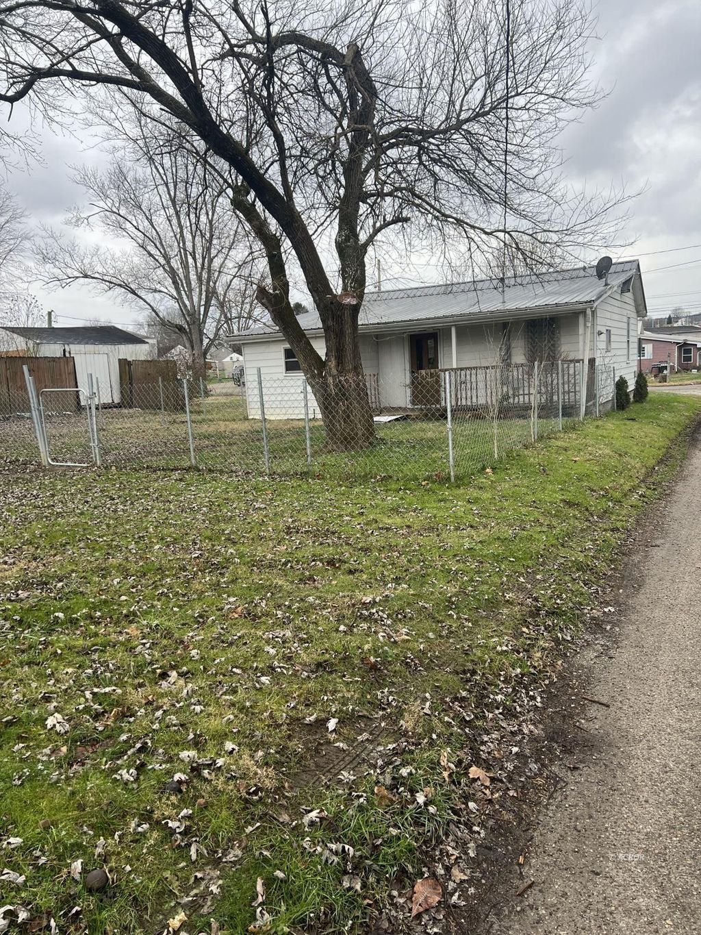 Photo of 1304 S New Jersey Ave, Wellston, OH 45692 (MLS # 2434320)