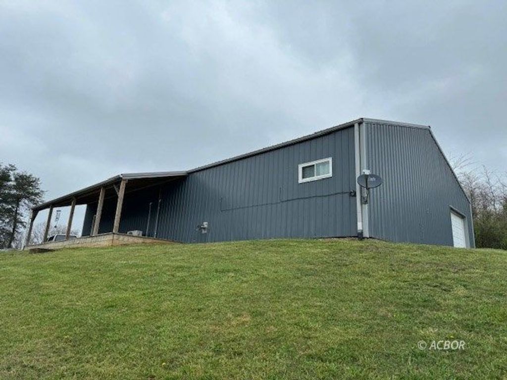 Photo of 2485 Smith Bridge Rd, Jackson, OH 45640 (MLS # 2433064)