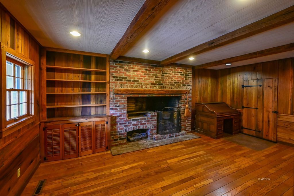 Photo of 26 Briarwood Dr, Athens, OH 45701 (MLS # 2434689)