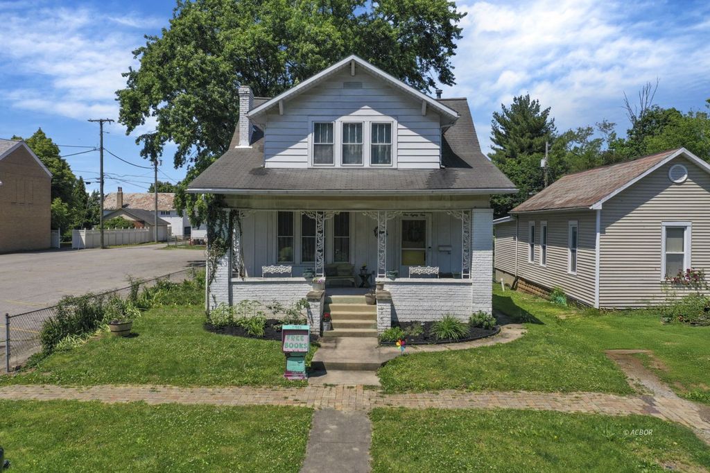 Photo of 181 N Orchard St, Logan, OH 43138 (MLS # 2434940)