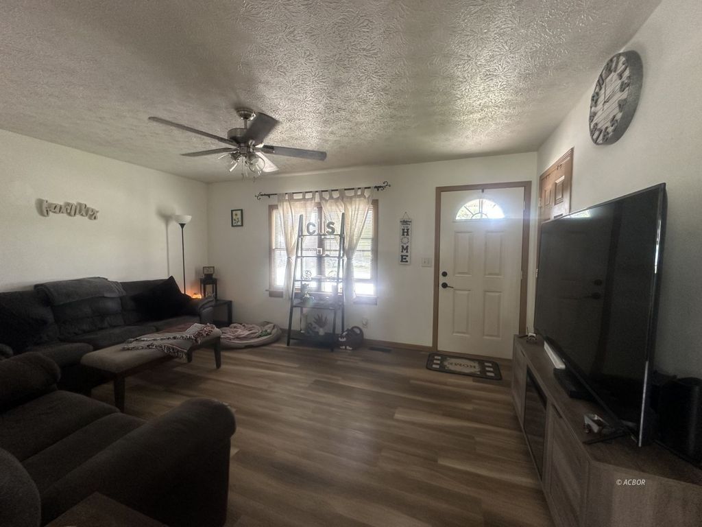 Photo of 29714 Fairhaven Dr, Logan, OH 43138 (MLS # 2434884)