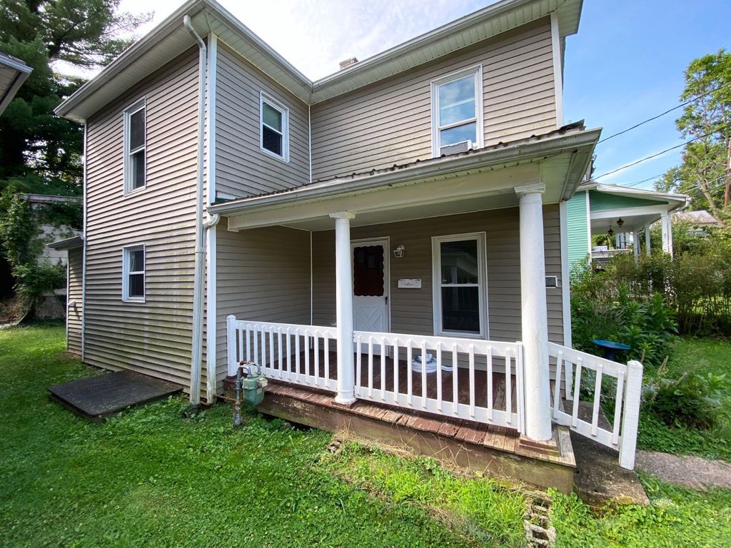 Photo of 12 Walker St, Athens, OH 45701 (MLS # 2432951)
