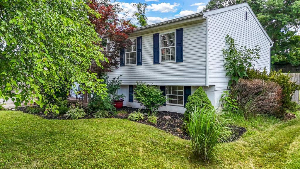 Photo of 403 W South St, Mcarthur, OH 45651 (MLS # 2435092)