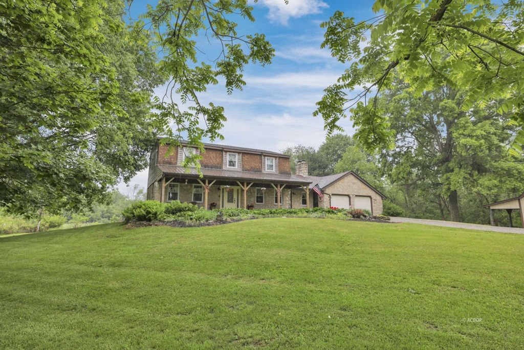 Photo of 12126 State Route 188, Thornville, OH 43076 (MLS # 2433513)