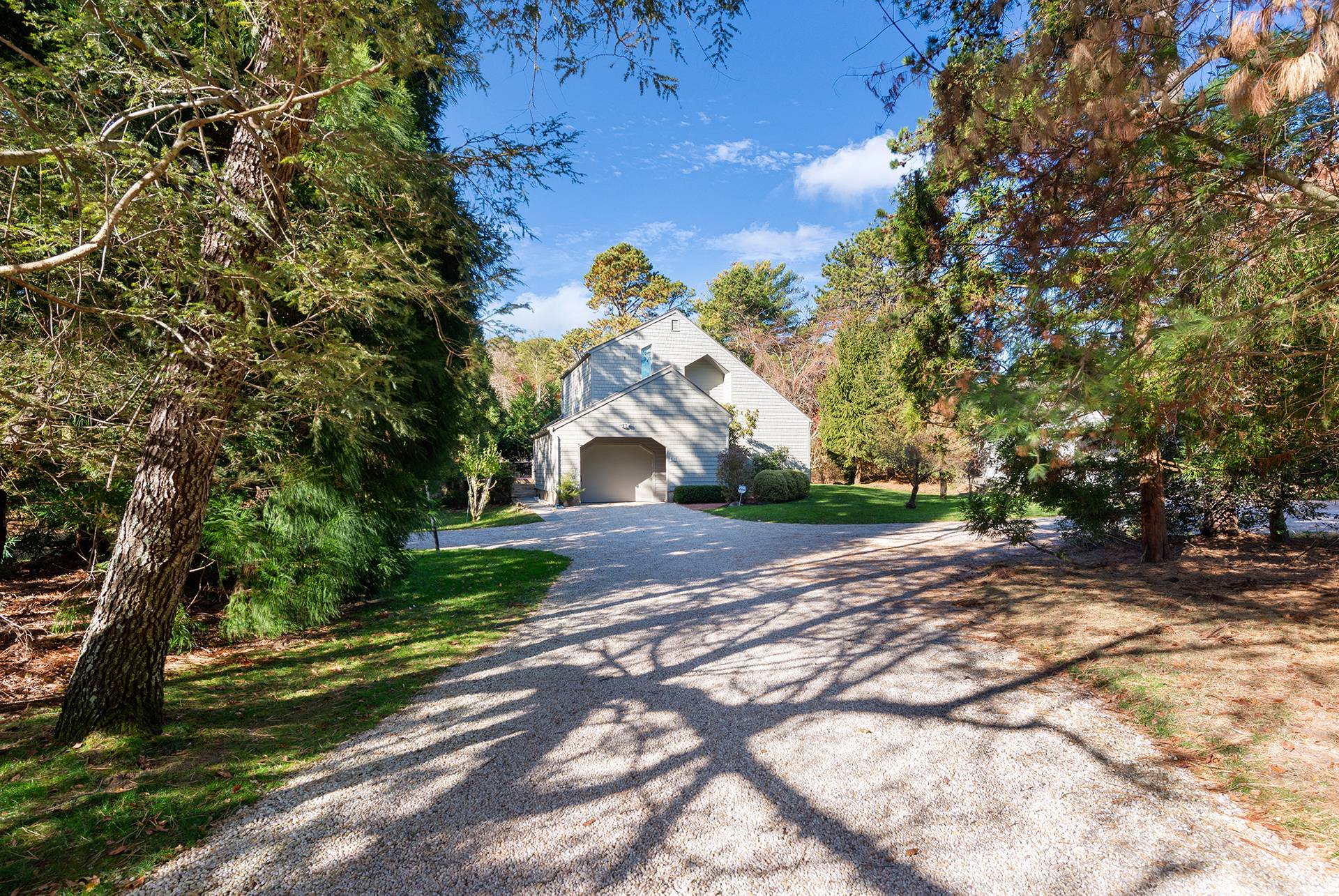 11 Huckleberry Lane, East Hampton, NY 2