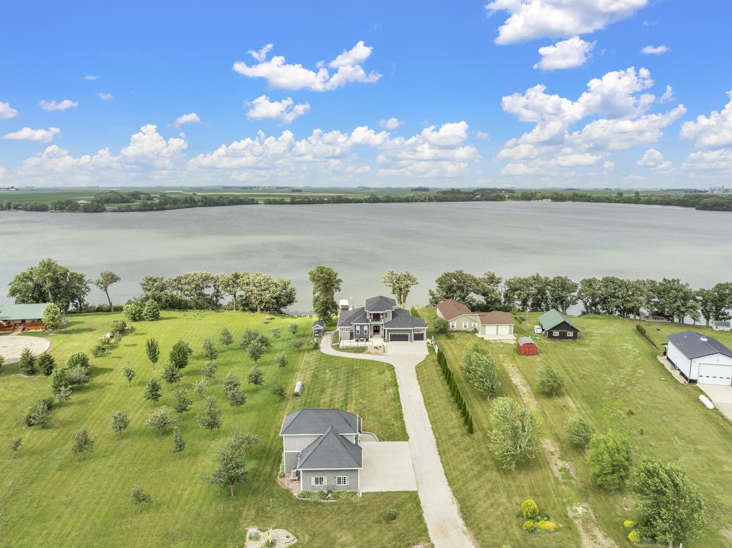 35191 S Shore Dr - Photo 2