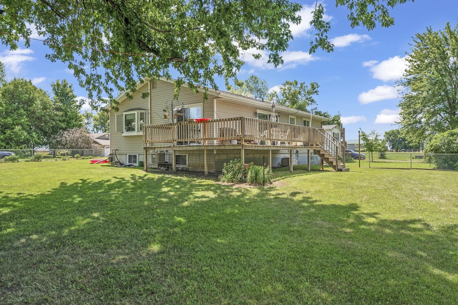 Photo 1 of 35 — 301 7th Street E, Lake Park, IA 51347