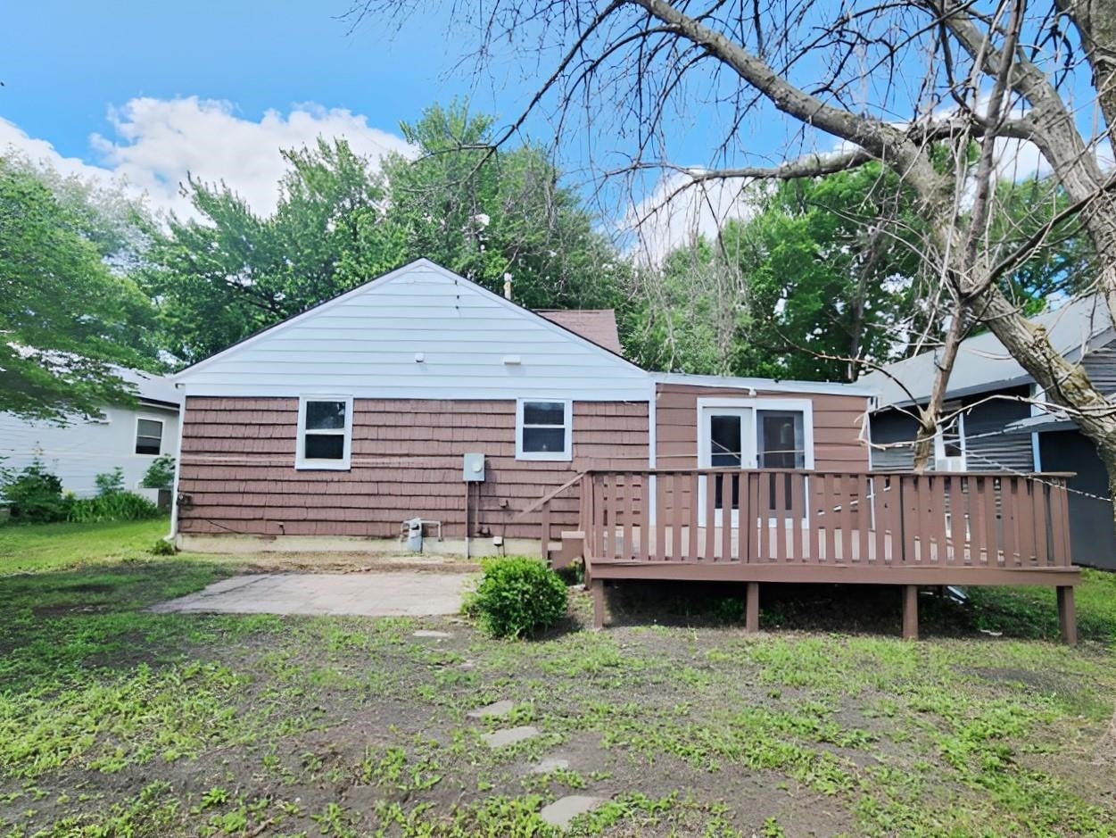 503 1st Avenue SW - Photo 2