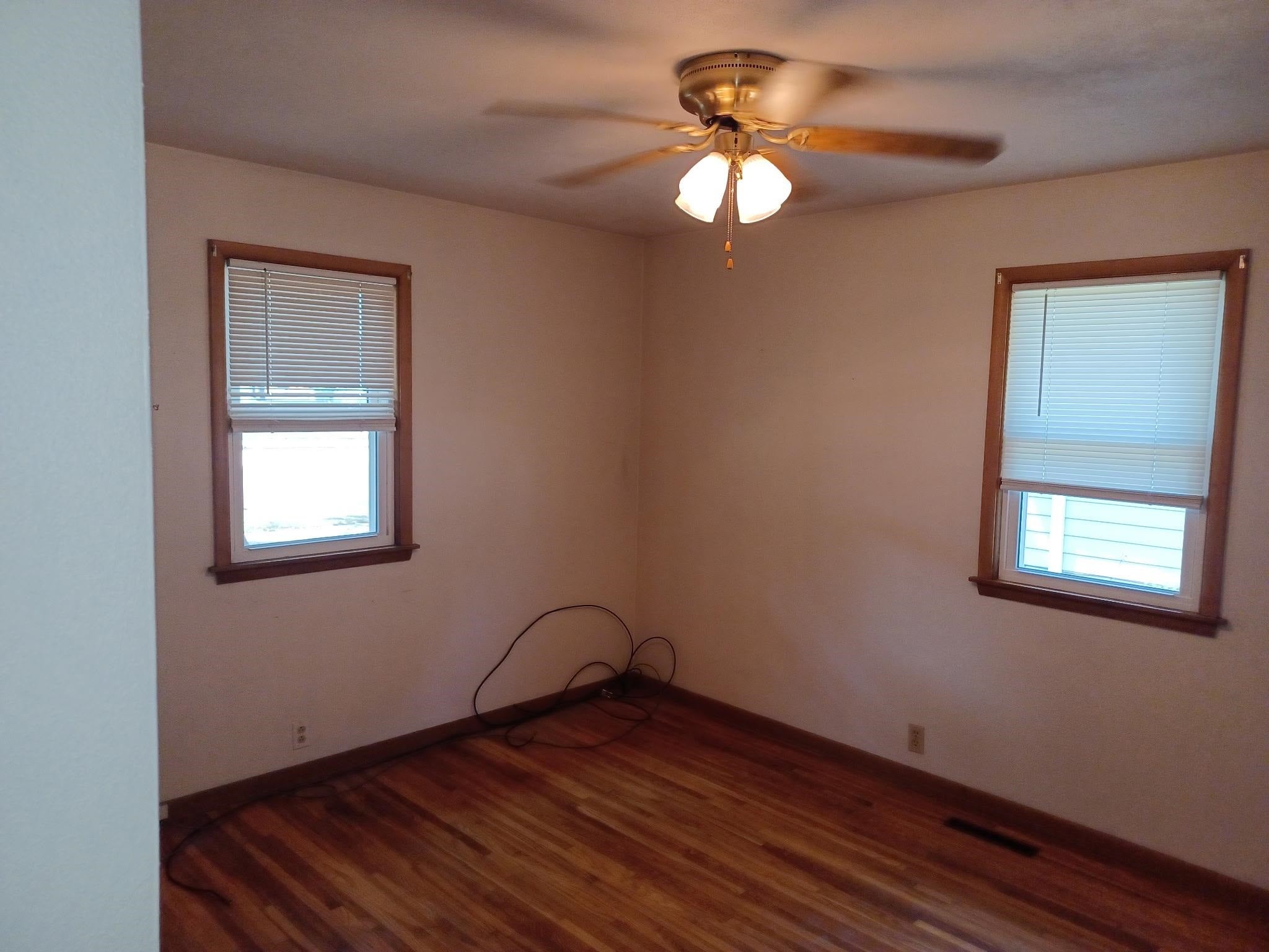1109 8th Street - Photo 4