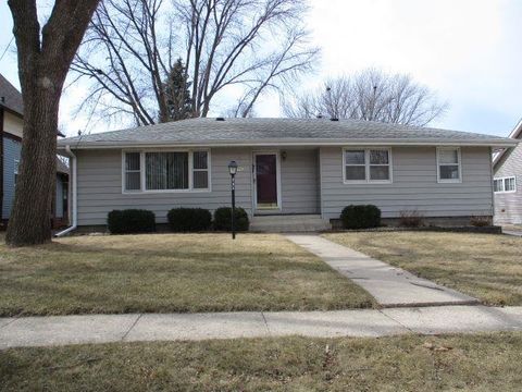 Photo of 705 Superior Street, Emmetsburg, IA 50536 (MLS # 251573)