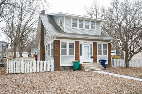 1402 Ithaca Avenue, Spirit Lake, IA 51360 - MLS#: 250051