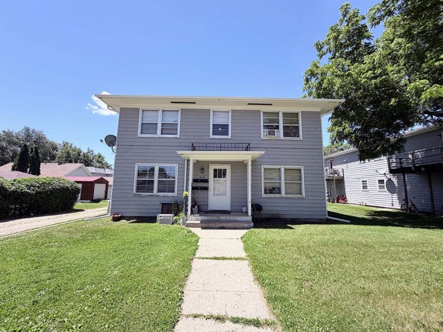 215 2nd Avenue W