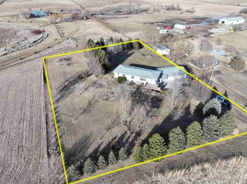 Photo of 1806 Hwy 9, Spirit Lake, IA 51360 (MLS # 260295)